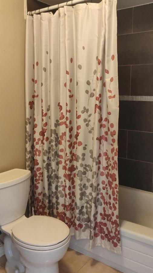 The Comfort Stay At City Of Pickering Extérieur photo